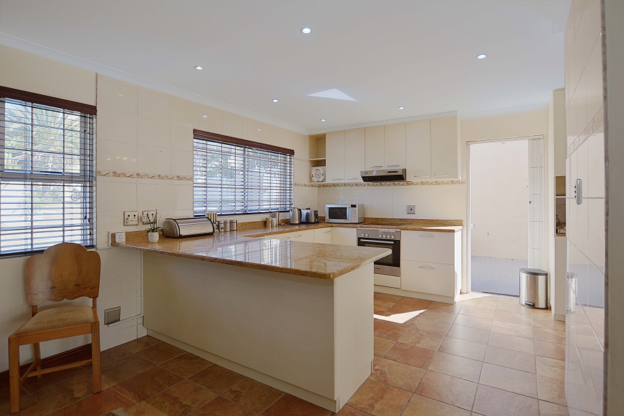 4 Bedroom Property for Sale in West Beach Western Cape